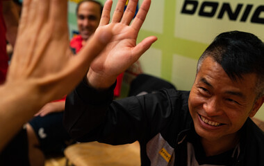 Hi five!